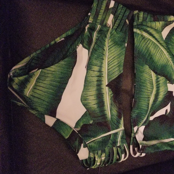 palm🌴tree ♡ #swimsuit - Picture 9 of 14